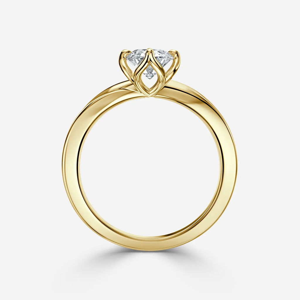 2.0 CT Oval Moissanite Solitaire Engagement Ring