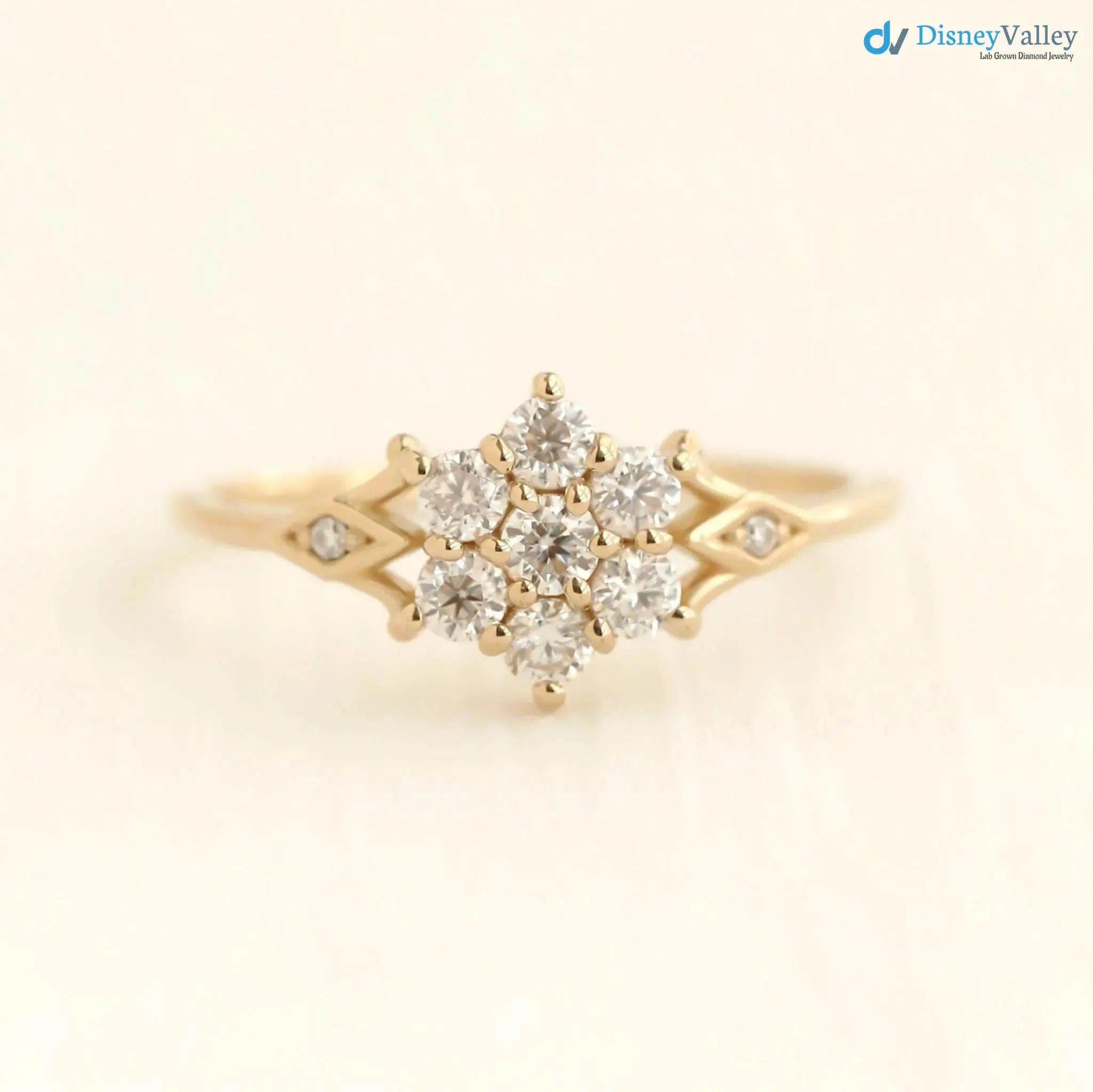 Victoria bloom round vintage engagement ring, wedding ring, diamond ring Secondary image