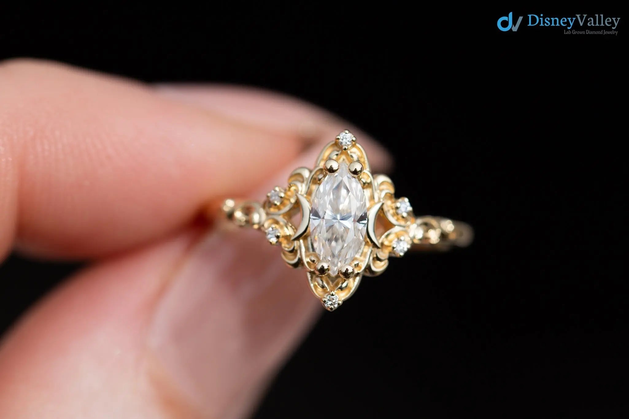 Vintage style marquise diamond aurora moon setting Cluster rings Secondary image