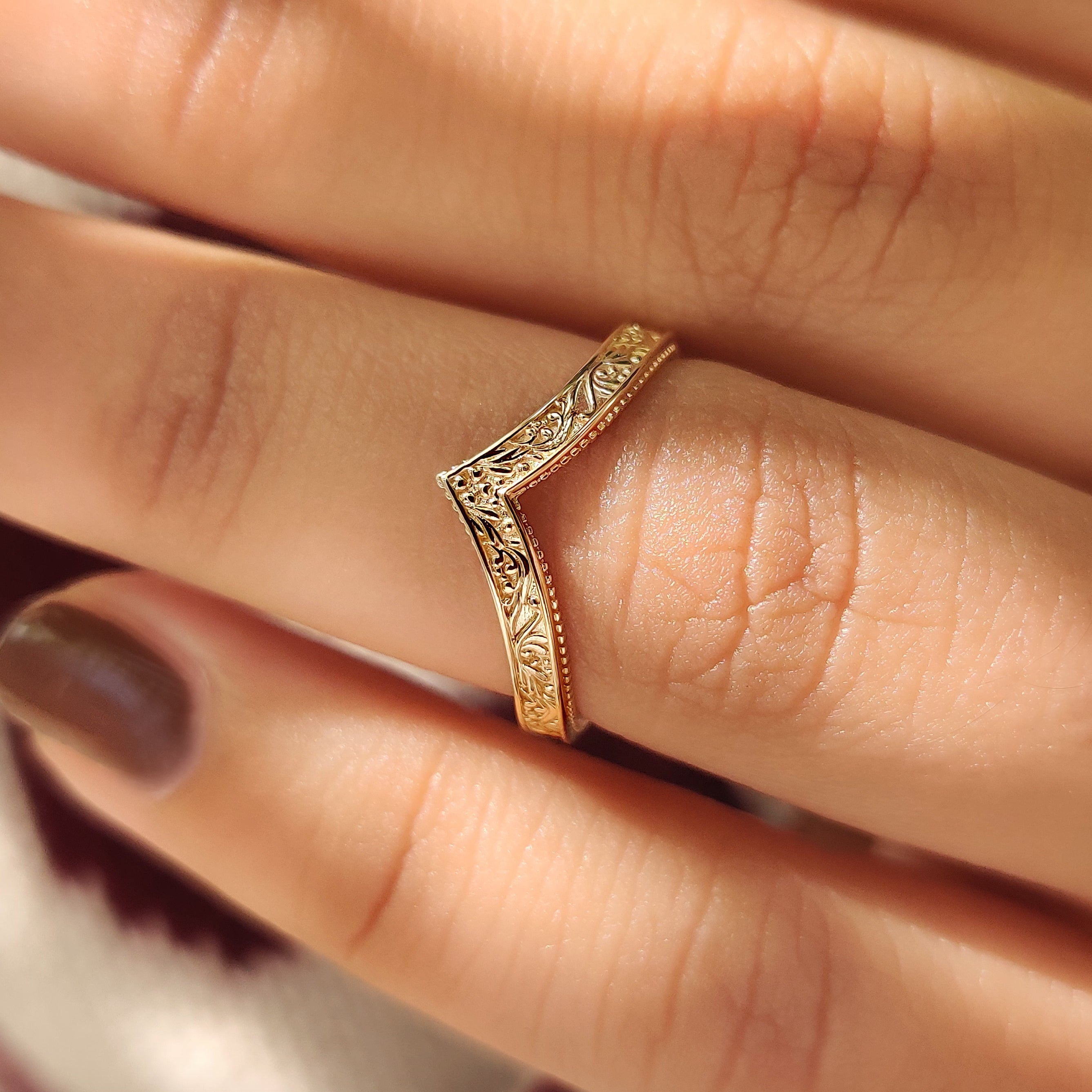 V Shape Art Deco Wedding Band In Milgrain Details