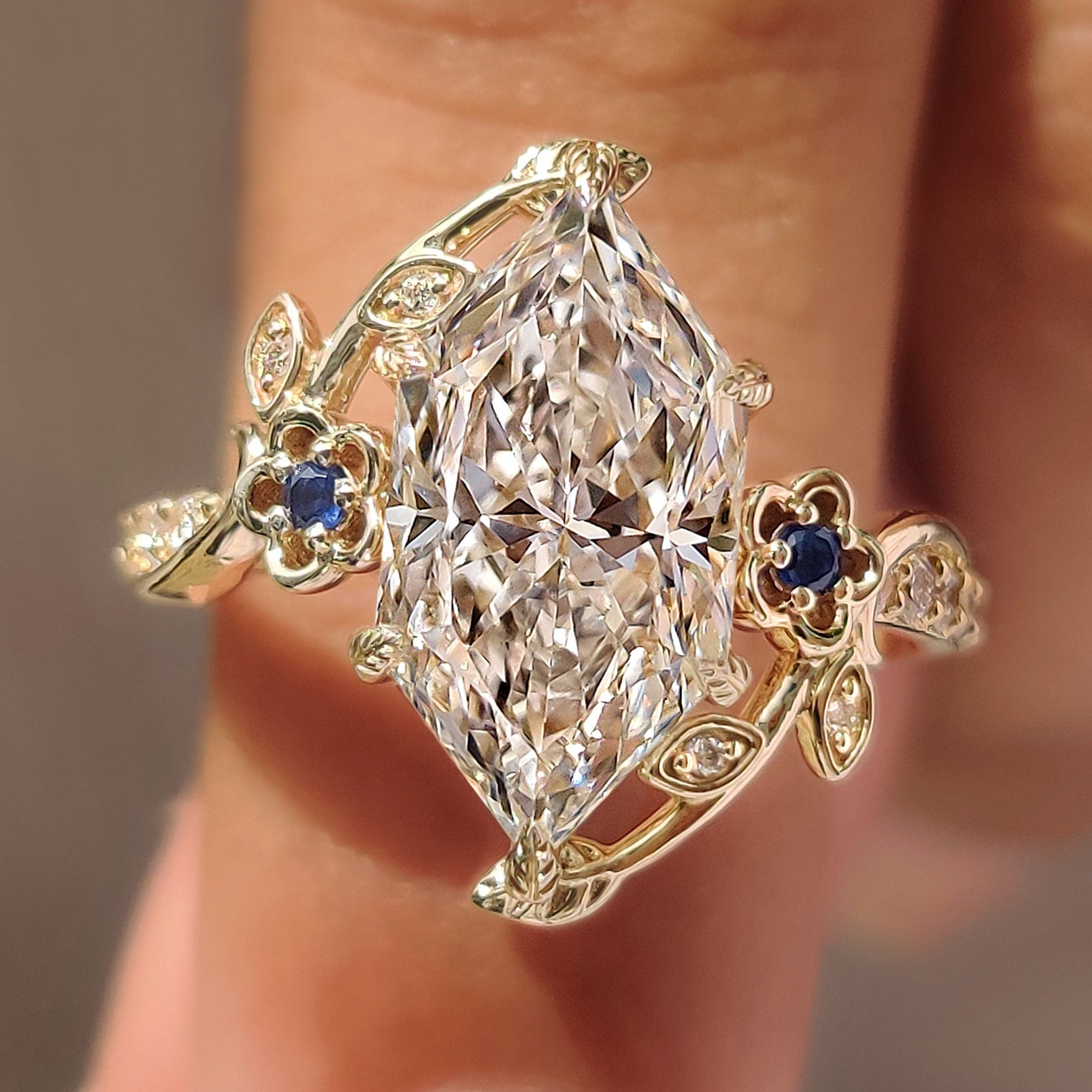 Dutch Marquise Ring with Leaf Style Prong Main image