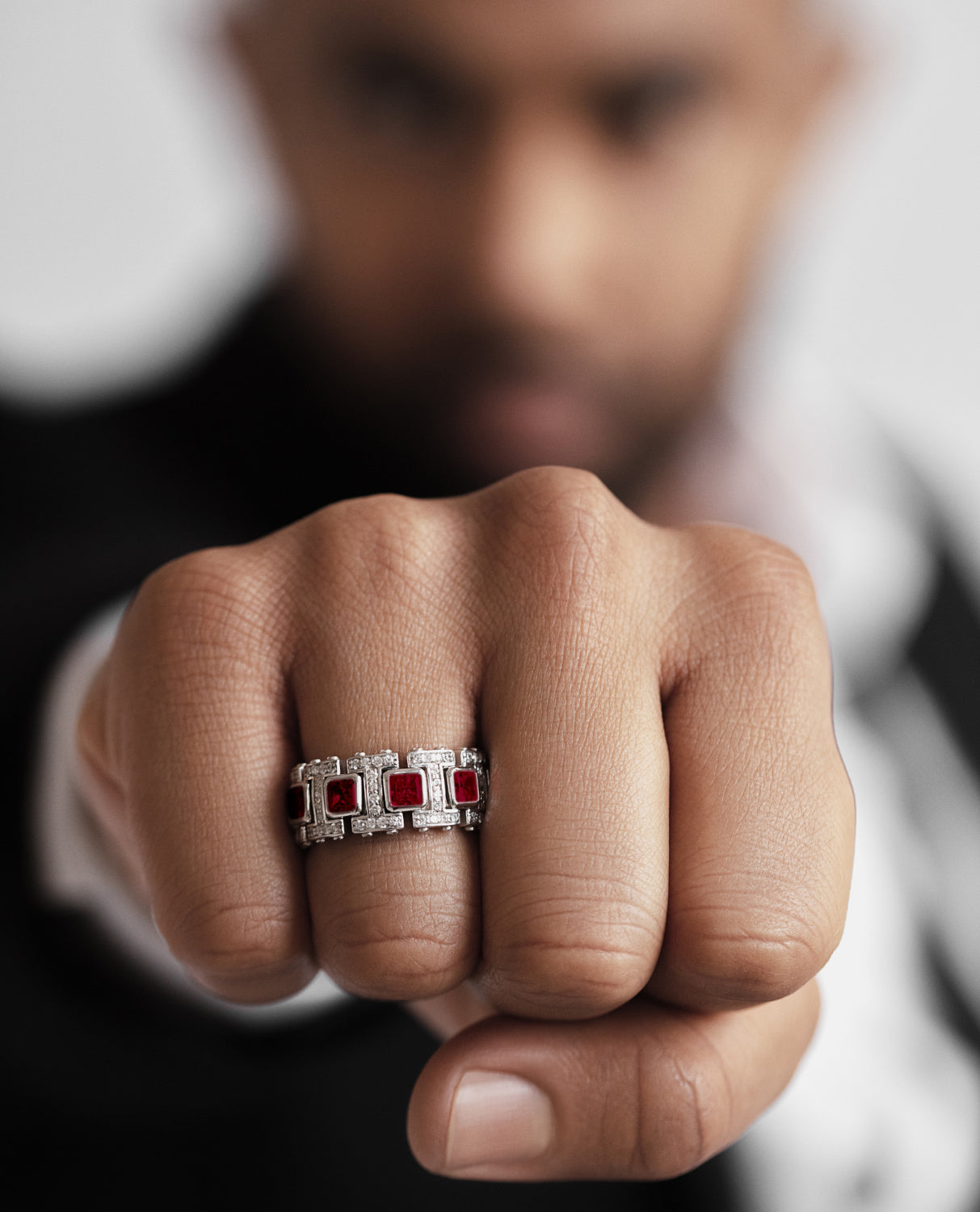 LA PAZ Gold Ring with 4.70ct Rubies and Diamonds