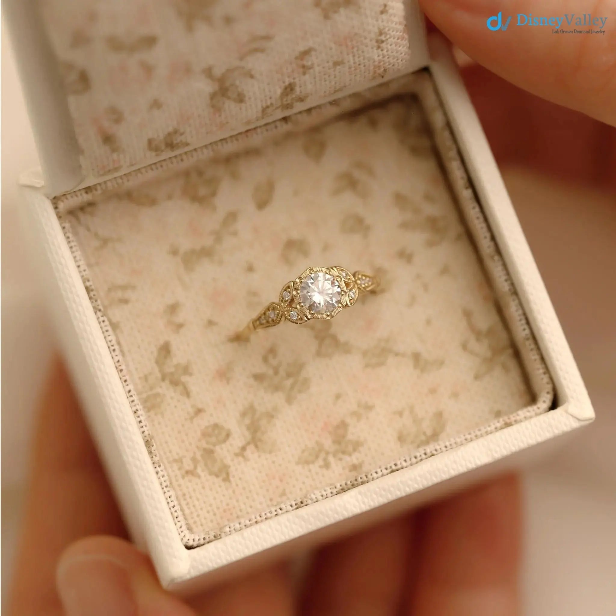 Wild garden leaf vintage solitaire engagement rings DisneyValley