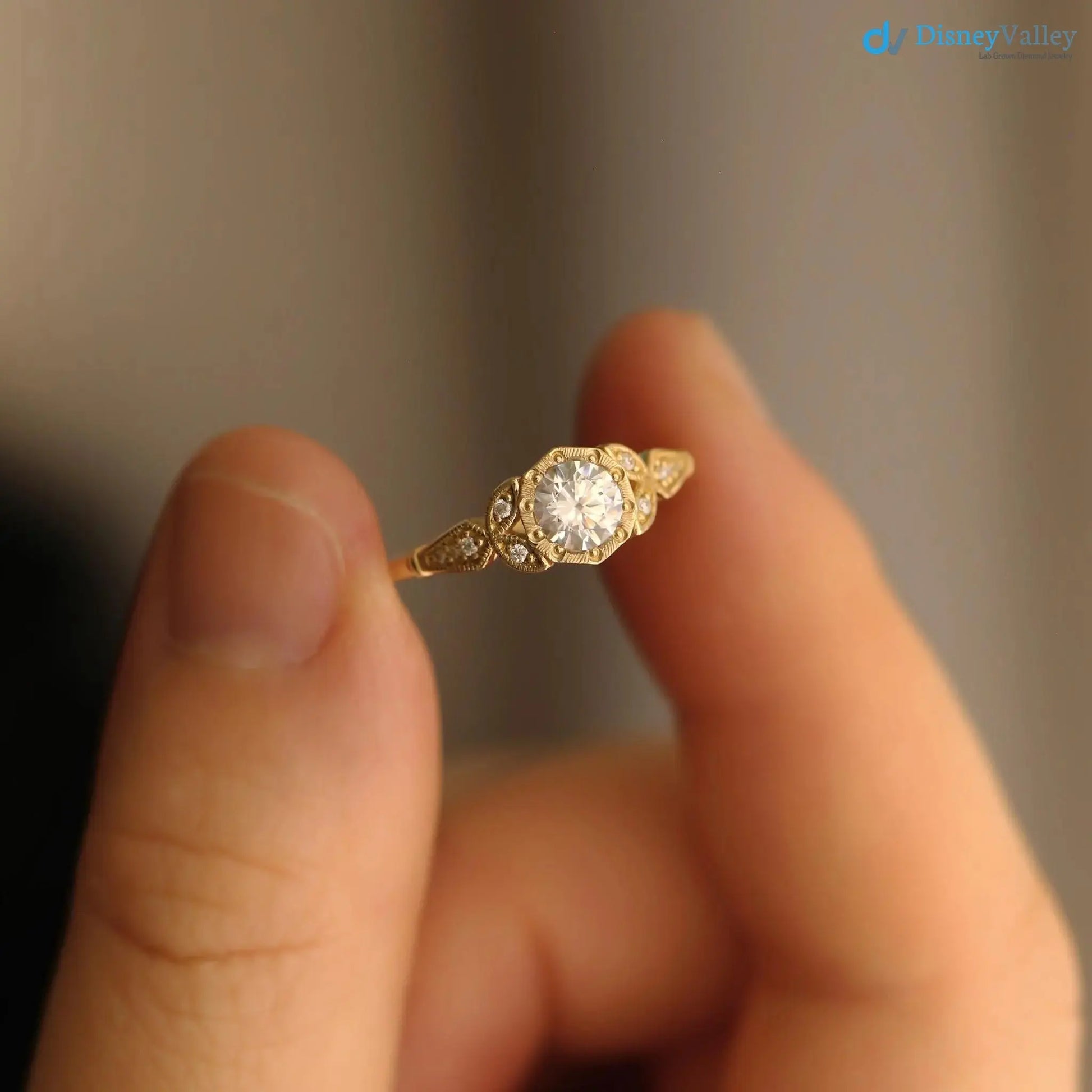 Wild garden leaf vintage solitaire engagement rings DisneyValley