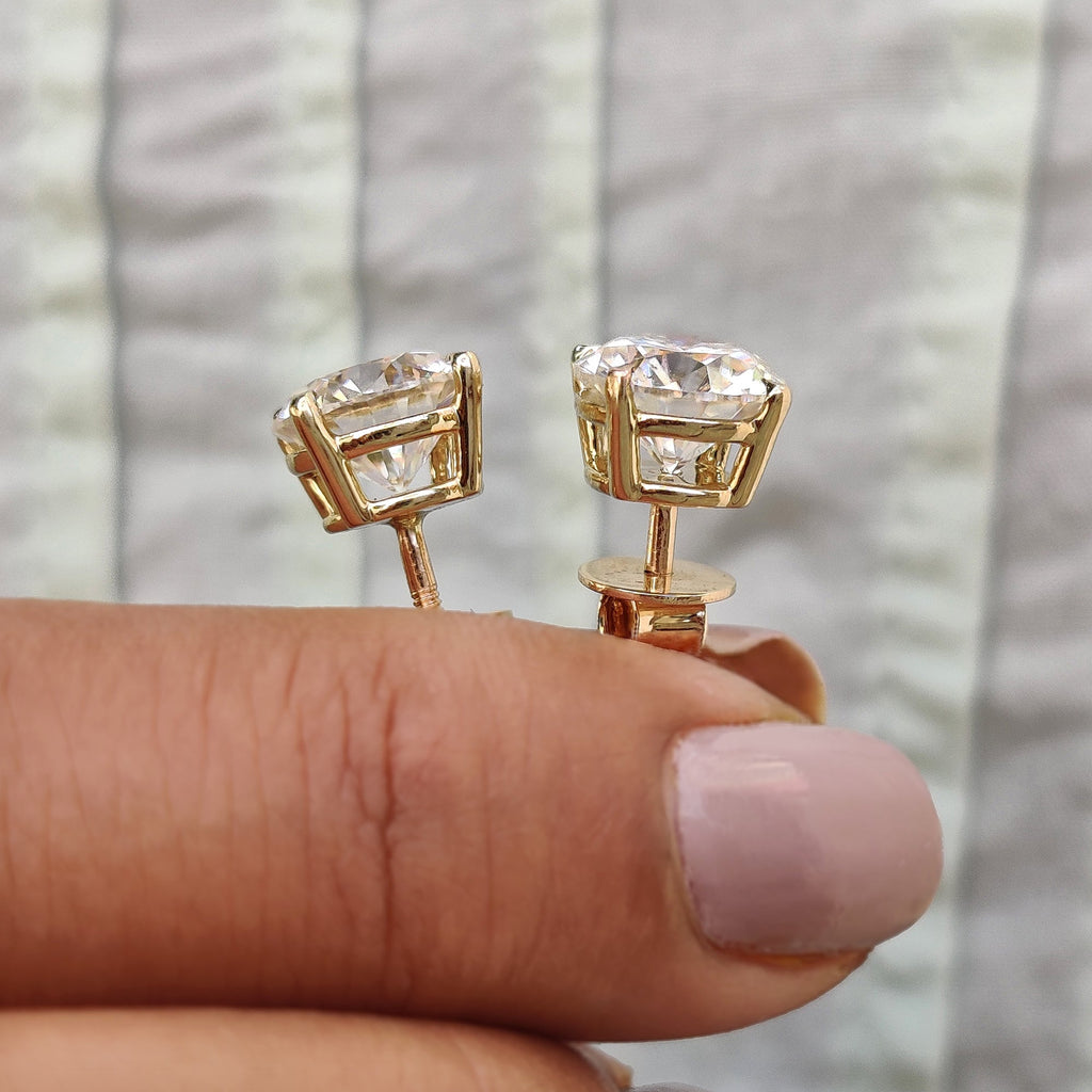 Round Cut Stud Earrings crafted in Moissanite with Screw Back