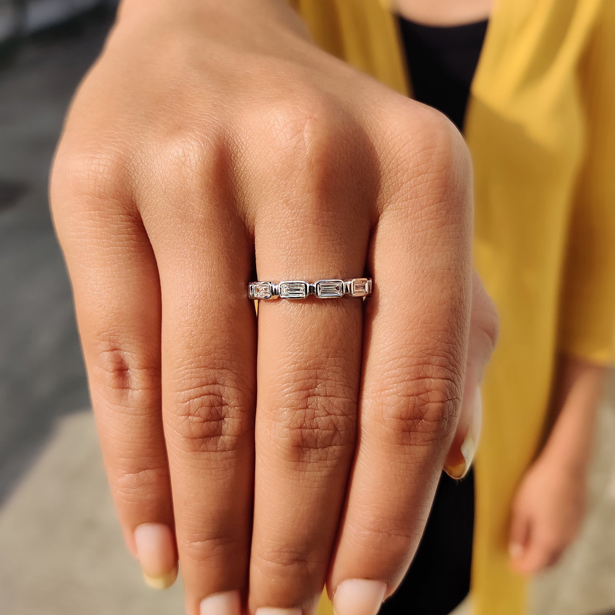 Full Eternity Moissanite Baguette Band Imagen secundaria del producto
