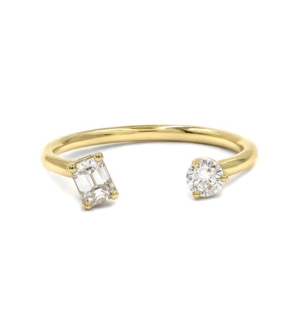 O.3CTW Round and Emerald  Cut Moissanite Unique Wedding Band