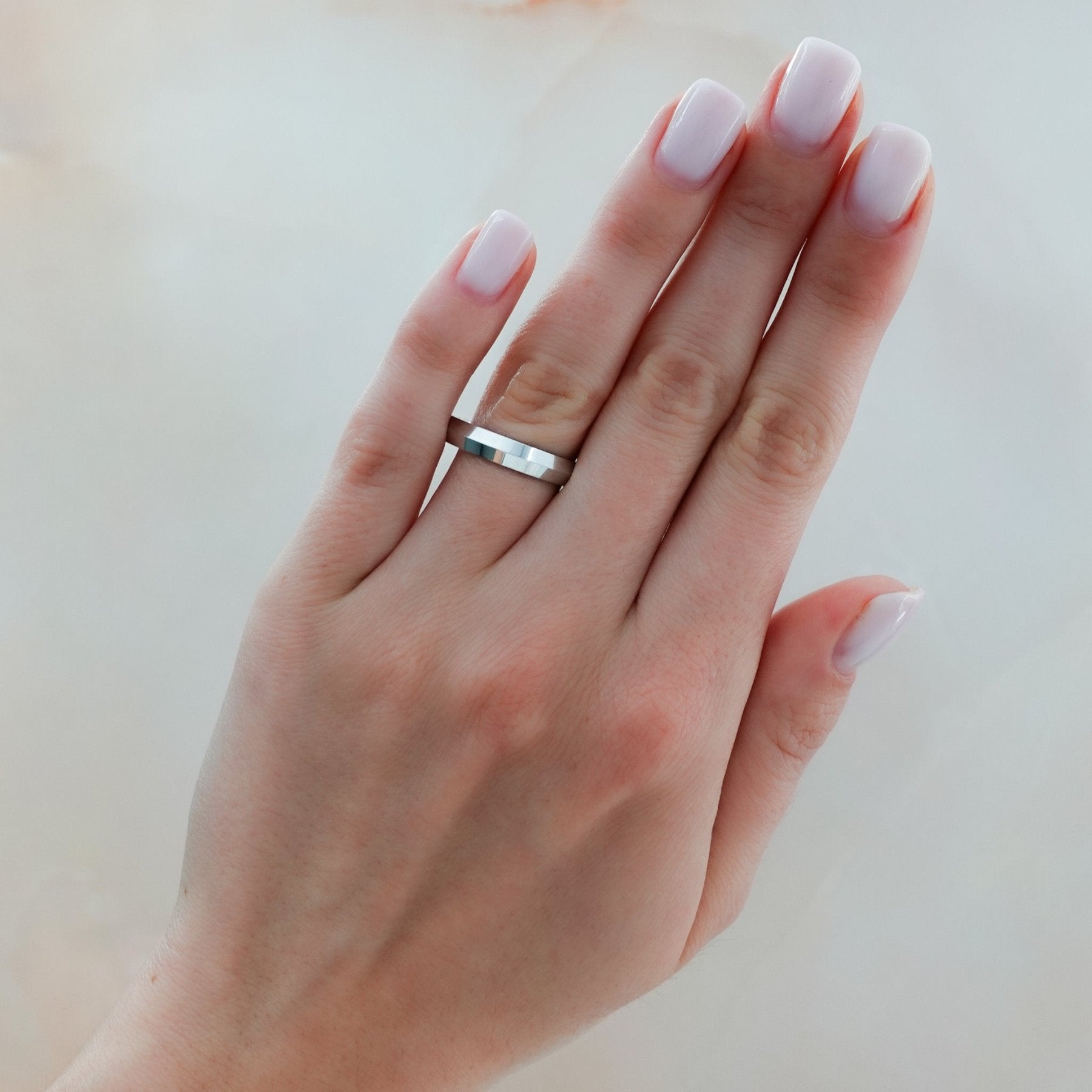 Butter Knife Edge Wedding Band (4mm)