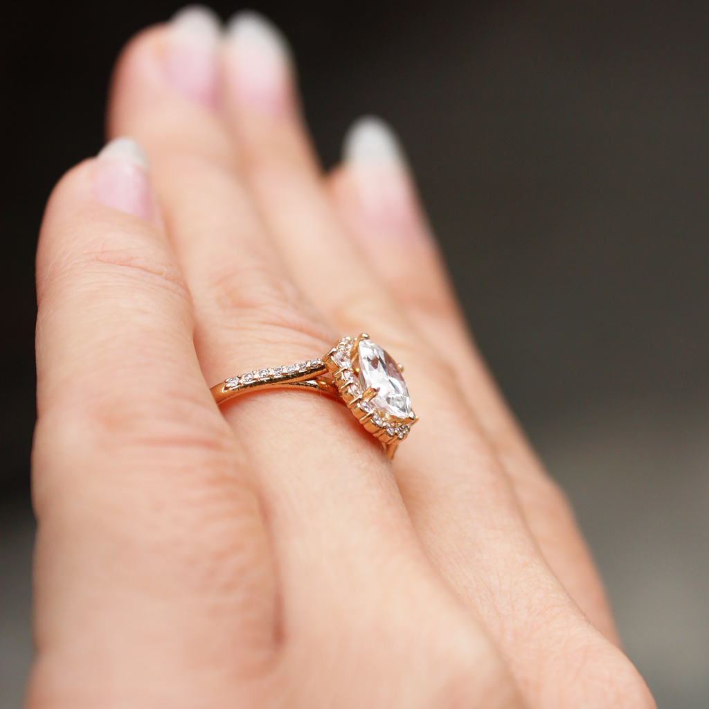 1.33 CT Oval Cut Halo Moissanite Engagement Ring