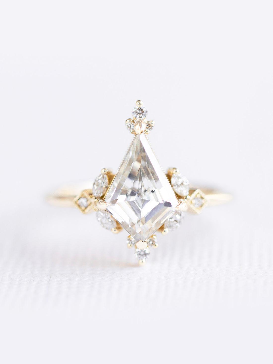 Brilliant-cut wnite moissanite clementine engagement rings & band