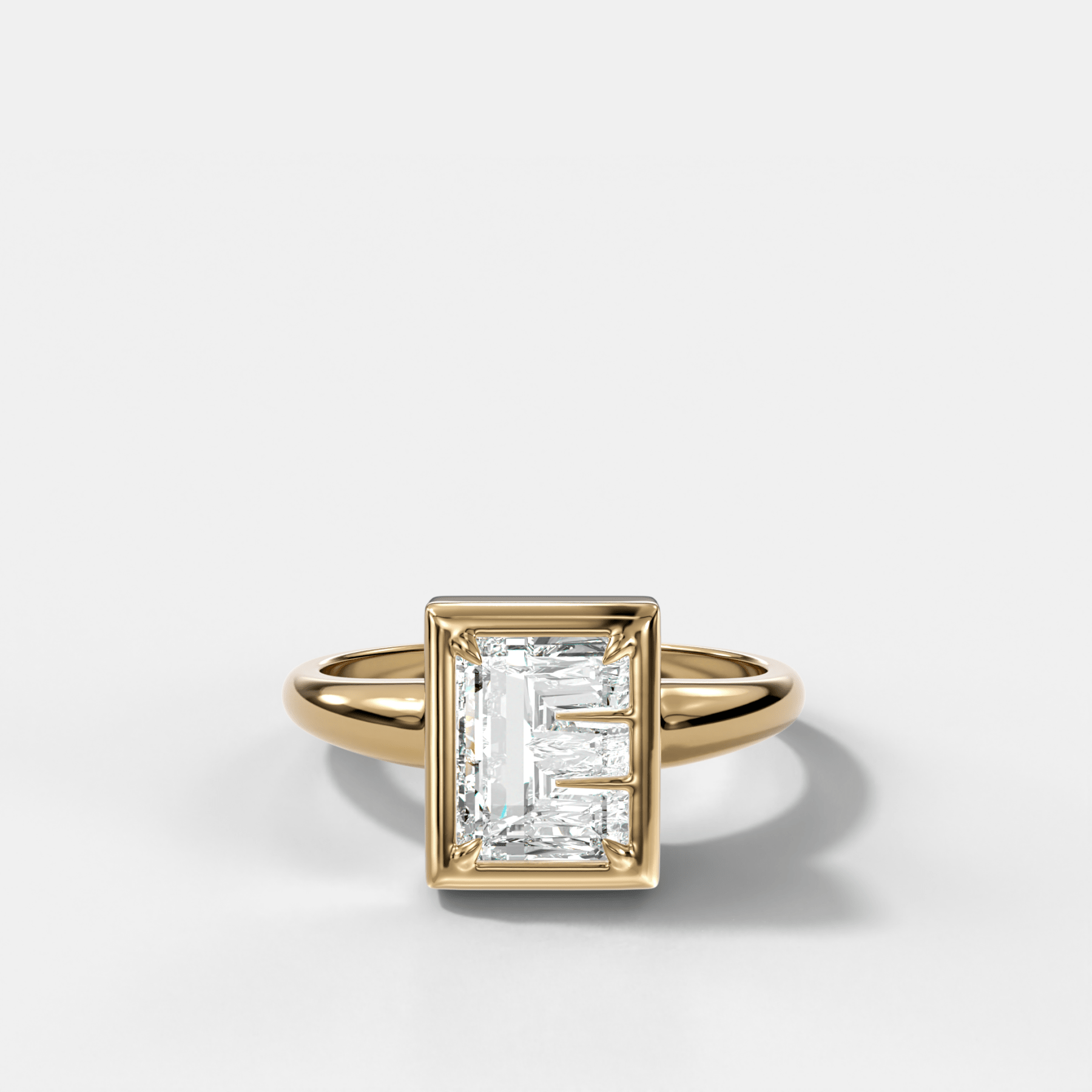 Club Diamond Initial Ring - Letter E Main image