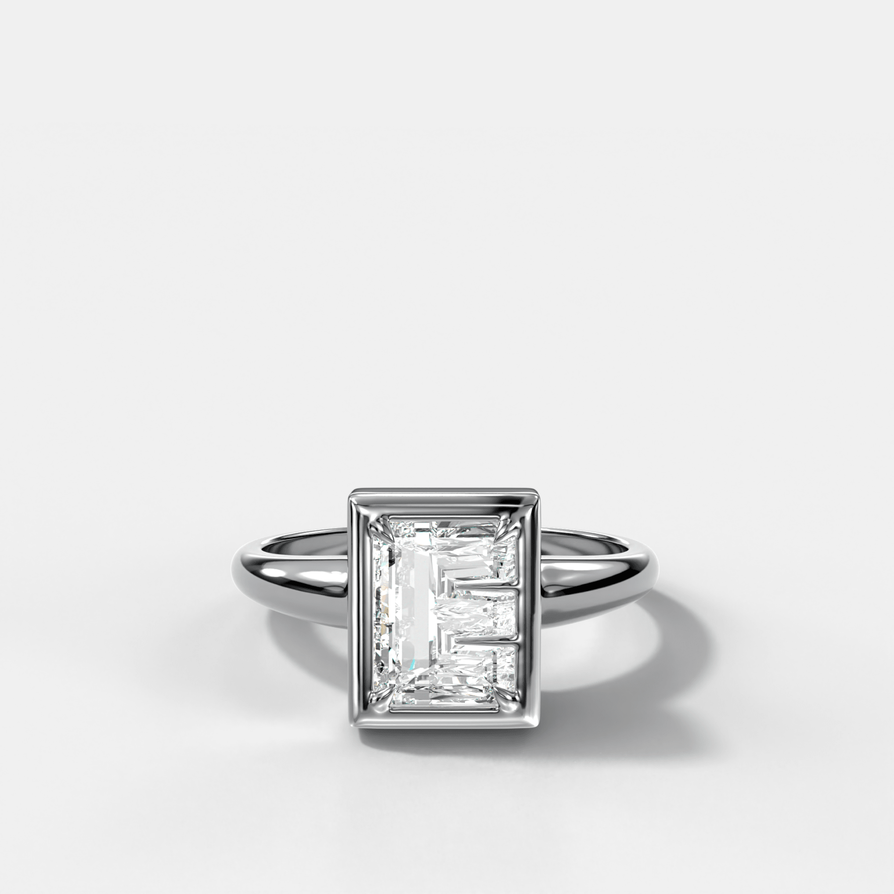 Club Diamond Initial Ring - Letter E