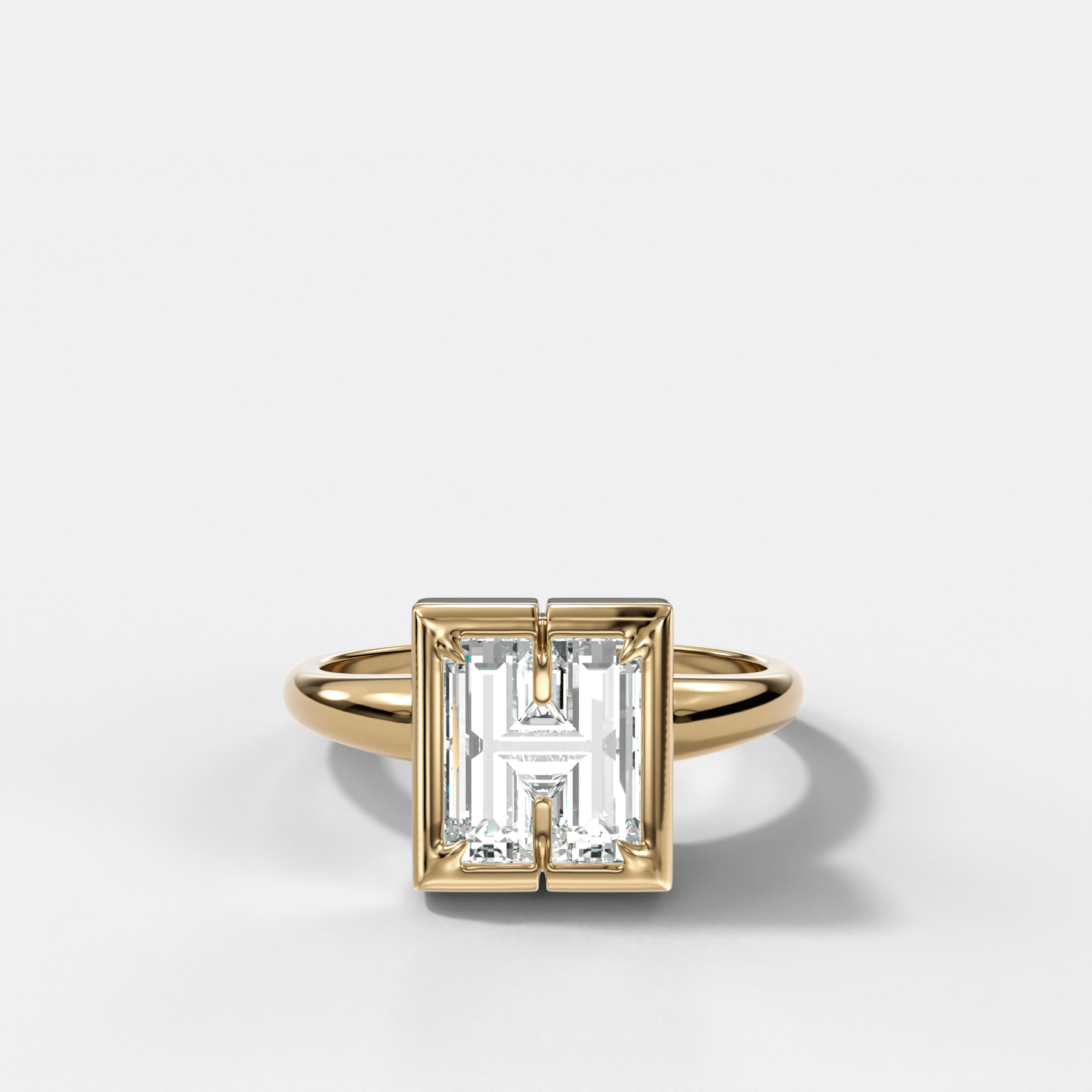 Club Diamond Initial Ring - Letter H Main image