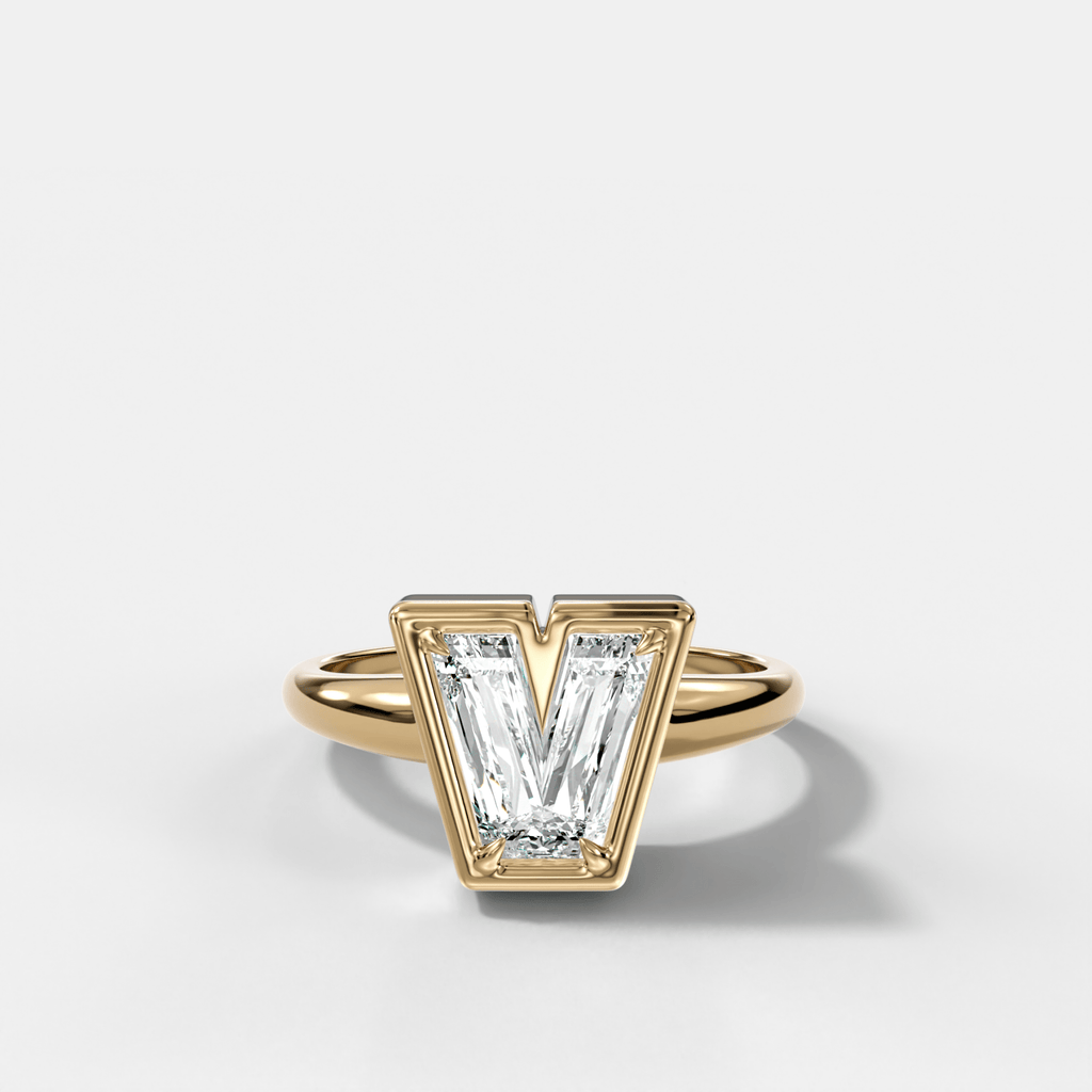 Club Diamond Initial Ring - Letter V