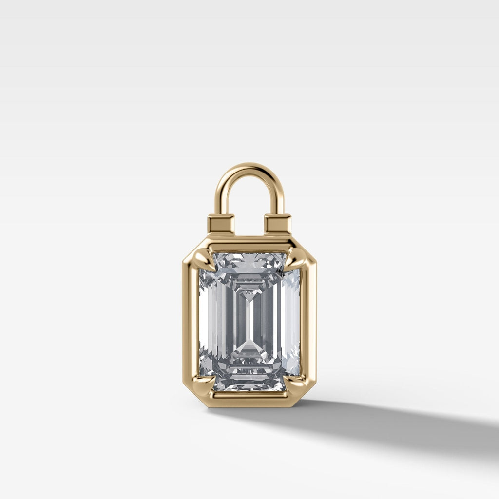 Club Lock Emerald Attachable Diamond Pendant