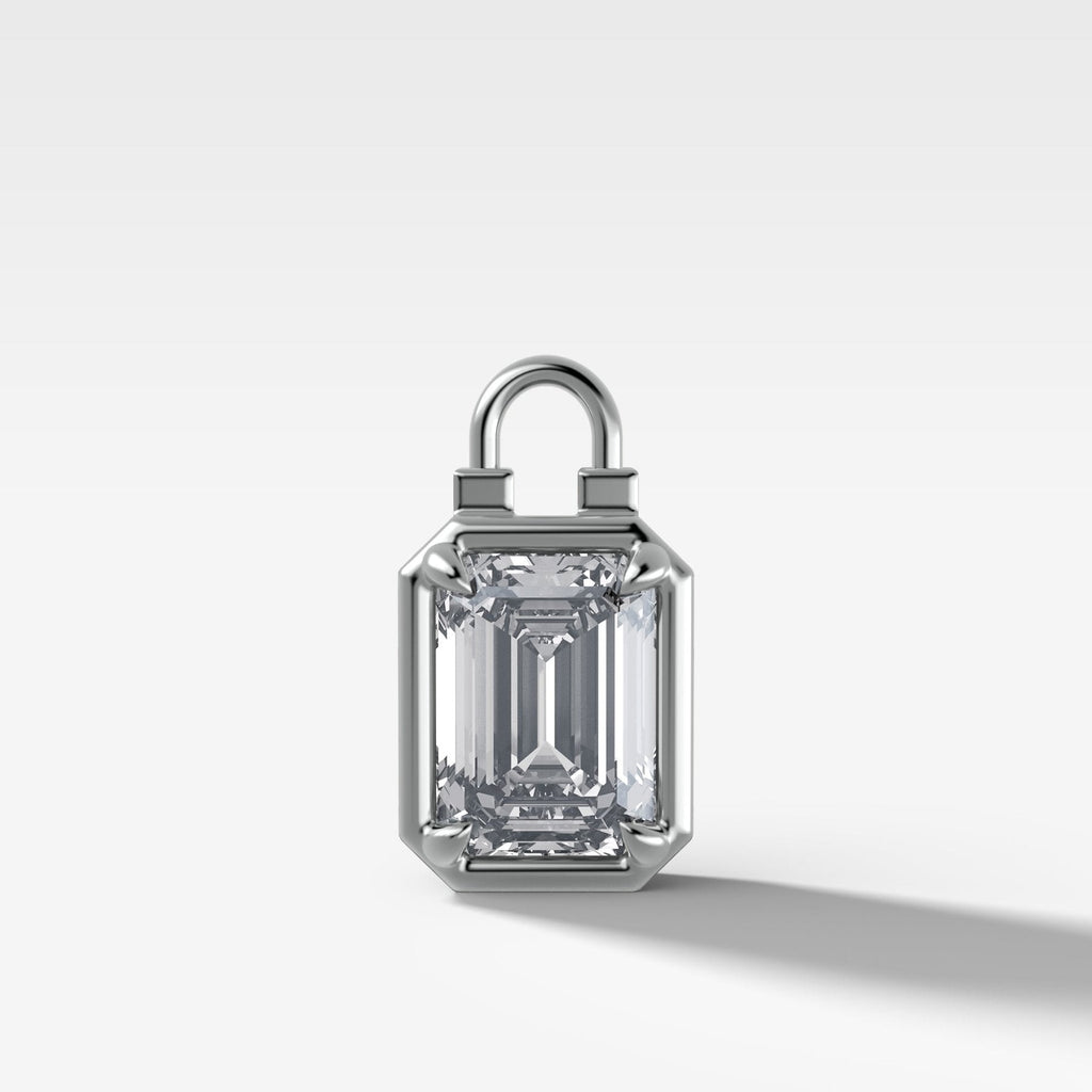 Club Lock Emerald Attachable Diamond Pendant