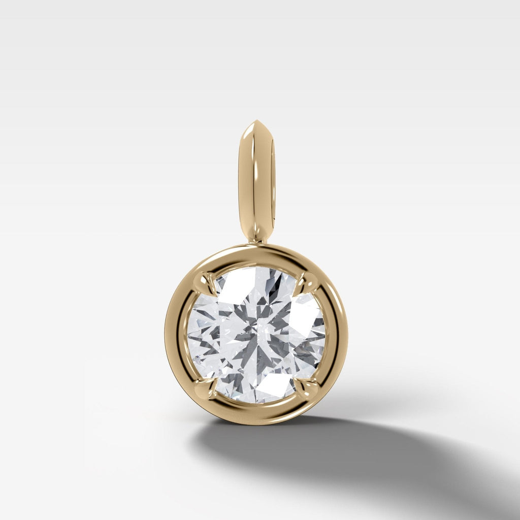 Club Round Attachable Diamond Pendant
