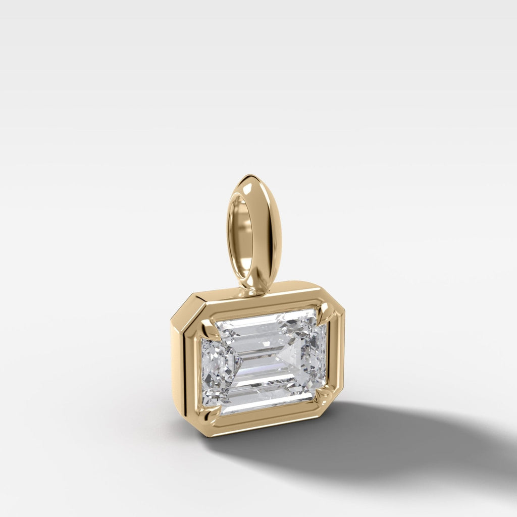 East West Club Emerald Attachable Diamond Pendant
