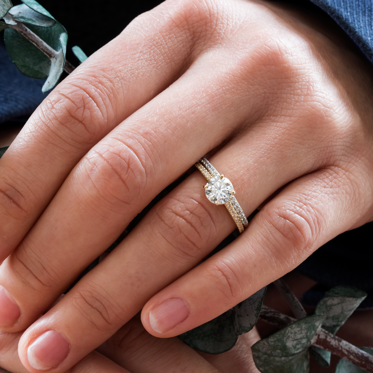1.0 CT Round Cut Pave Setting Moissanite Engagement Ring