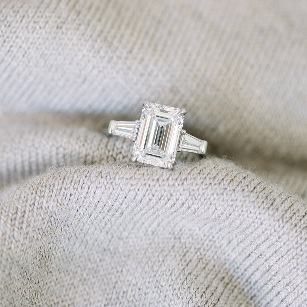 3.0 CT Emerald Cut Moissanite Three Stones Engagement Ring
