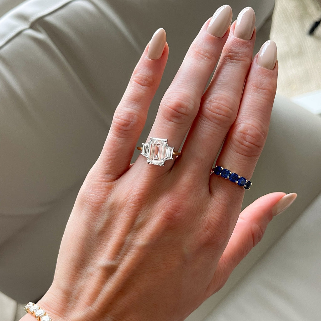Five Stone Shared Prong Band With Blue Sapphire Gemstones (2.50ctw)