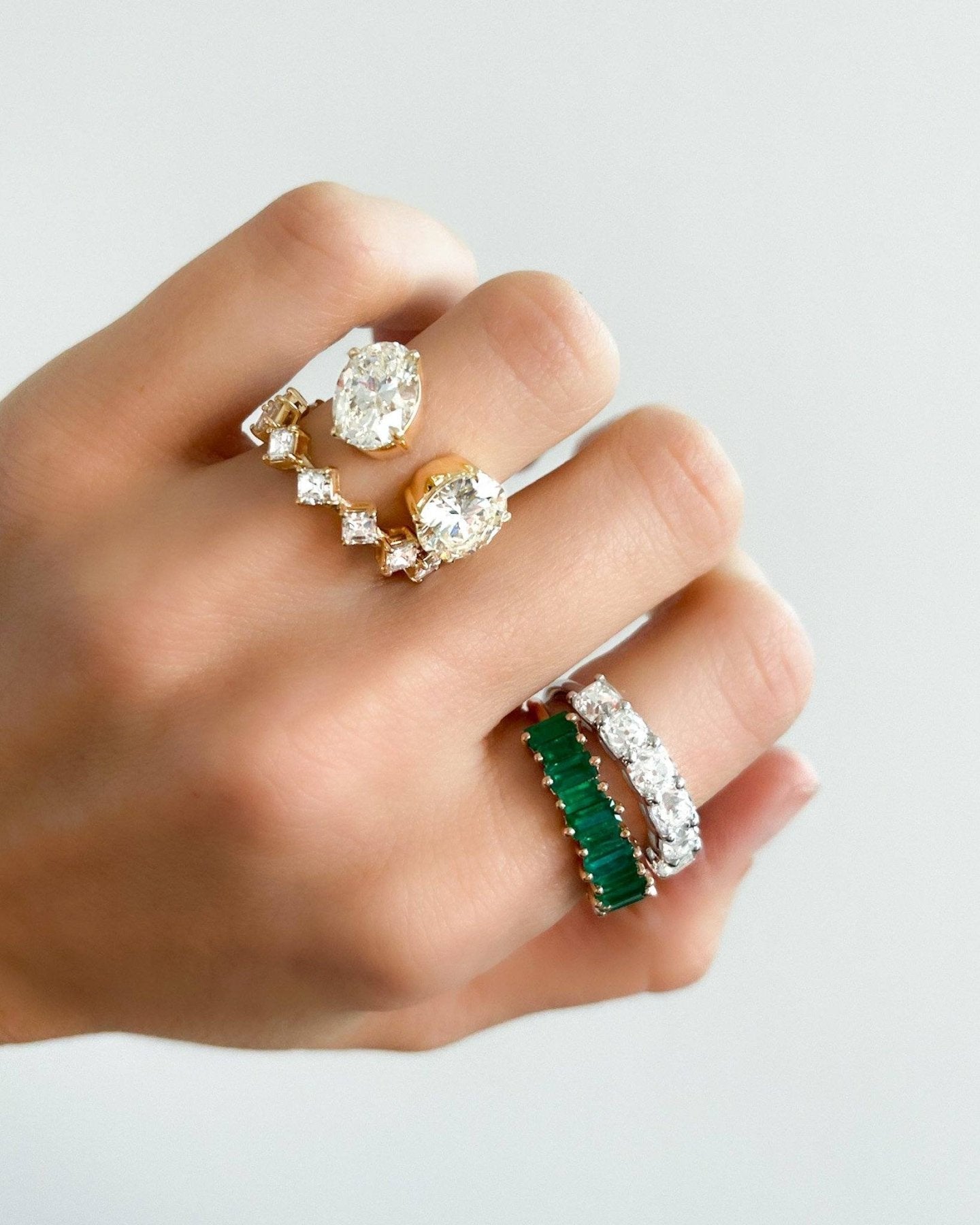 Floating Toi et Moi Engagement Ring with Oval and Round Cut Diamonds