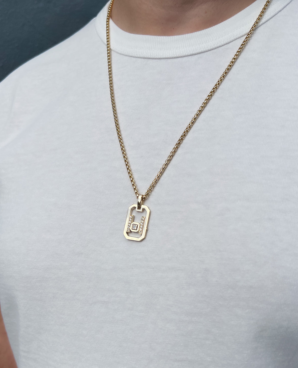 LA PAZ Gold Pendant with 0.25ct Diamonds