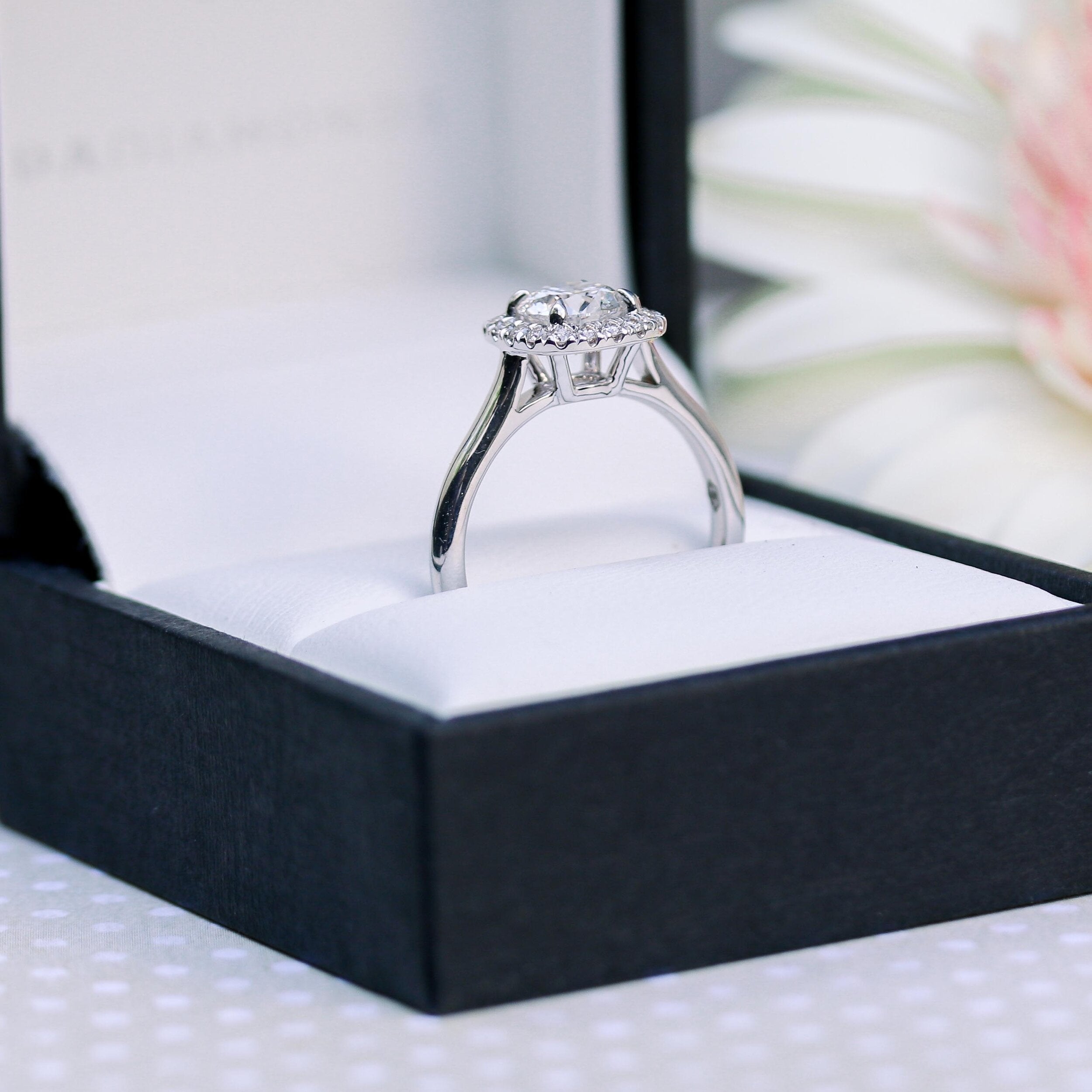 1.75 CT Round Brilliant Cut Moissanite Halo Engagement Ring
