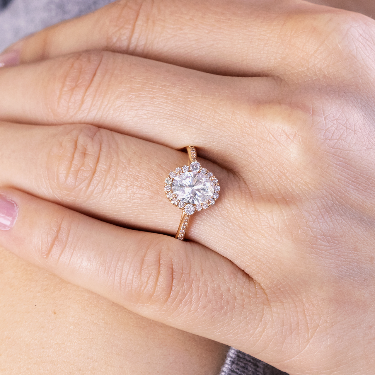 1.33 CT Oval Cut Halo Moissanite Engagement Ring