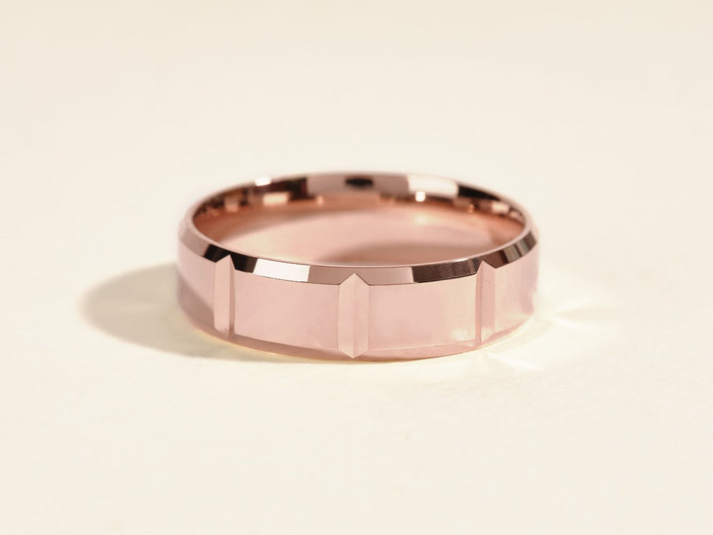 Block Design Men's Gold Wedding Band