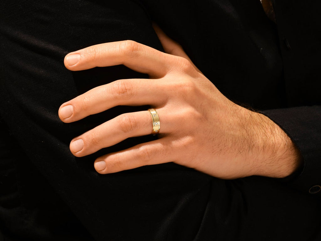 Men's Ten Stone Diamond Wedding Band