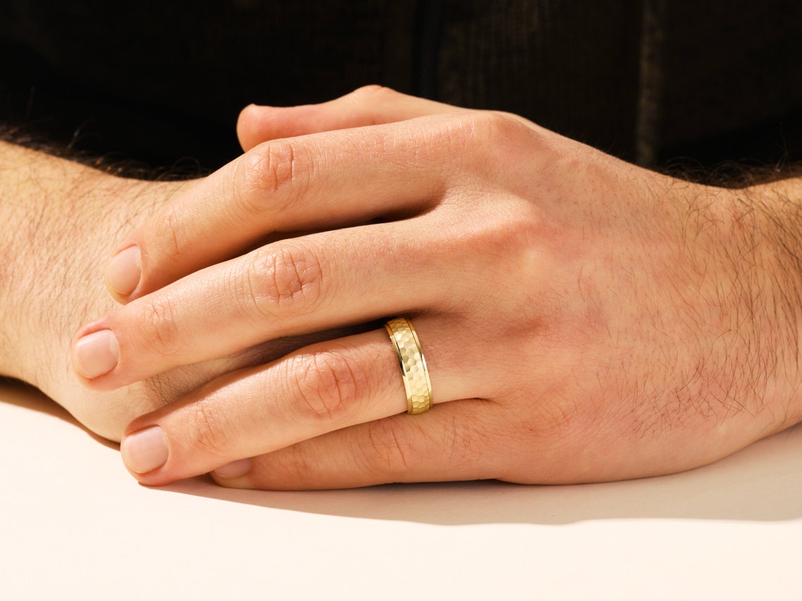 Men's Wedding Band with Beveled Edges