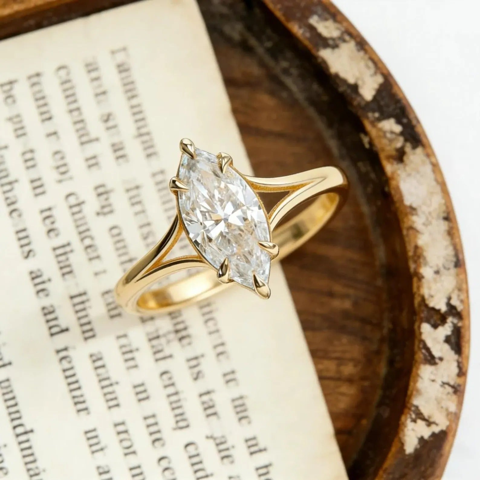 Marquise Moissanite Engagement Ring, Minimalist Split Shank Ring, Gold Solitaire Wedding Ring, Elegant Promise Ring for Women