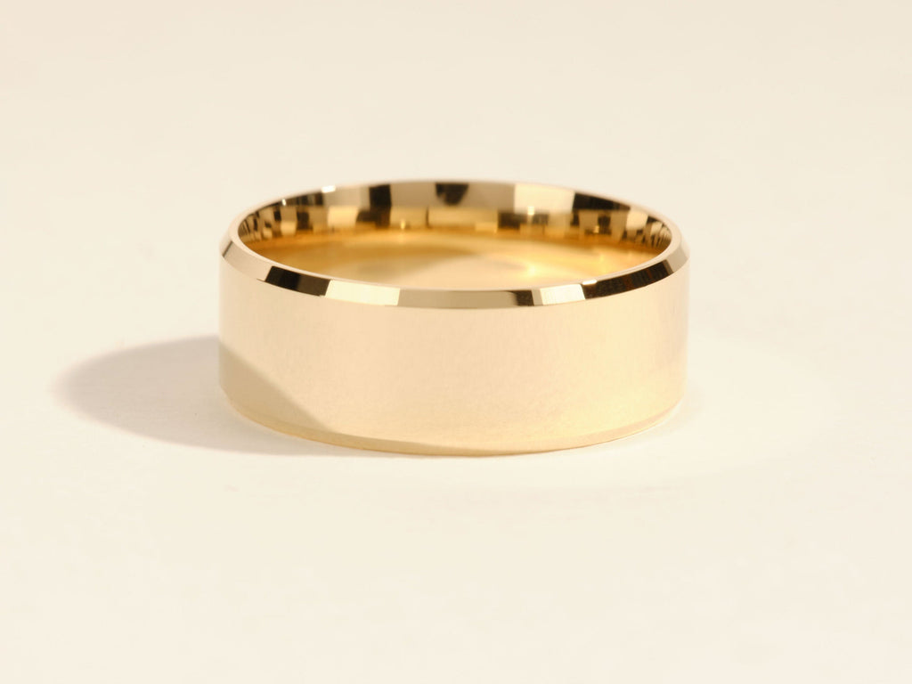 brushed finish and beveled edges Man's Wedding Band