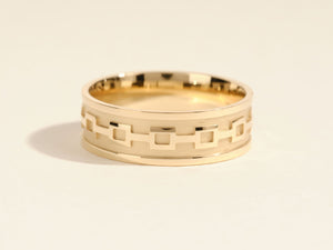 Celtic Style Men's Wedding Band.