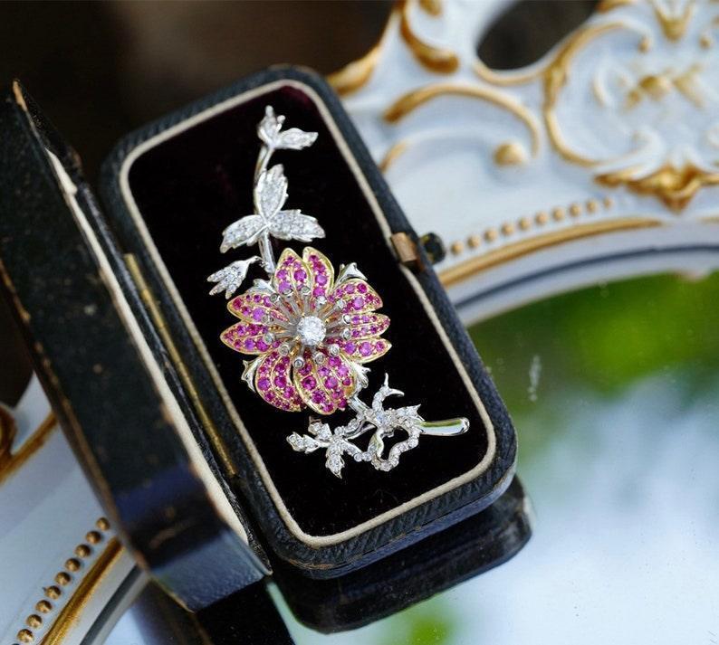 floral and leaves with white and pink diamond brooch