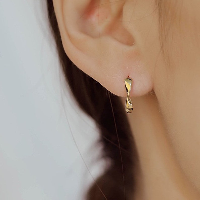 Twist Hoop Earrings