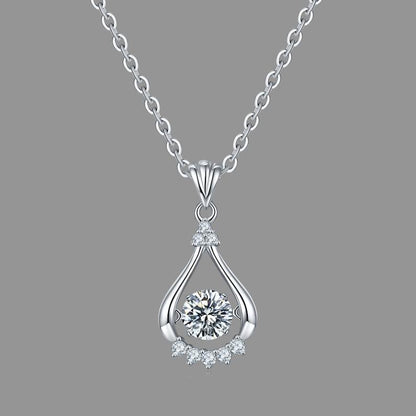 Radiant 0.5ct 5mm Round Moissanite Necklace: Timeless Elegance in Every Sparkle