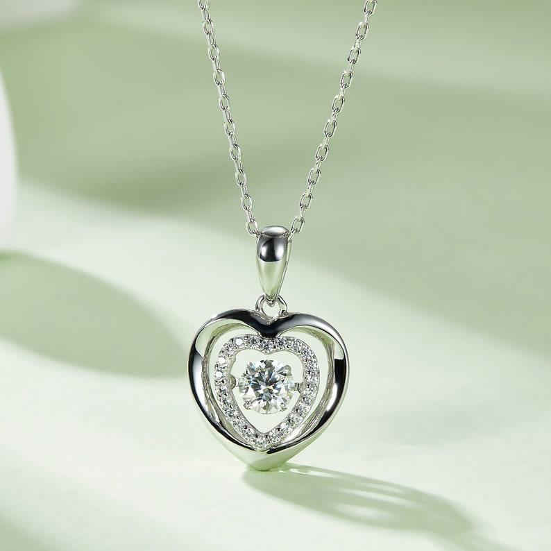 0.5ct 5mm Round Beyond Diamonds: Enchanting Moissanite Necklace