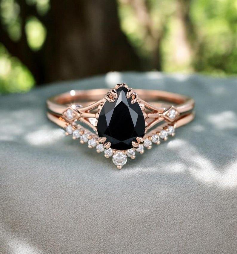 Pear Cut Natural Black Onyx Engagement Ring Set Moissanite Cluster 14k Rose Gold Wedding Ring