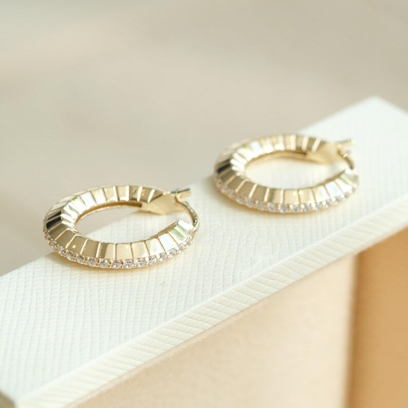 0.25 TCW Round Moissanite Diamond Crystal Hoop Earring