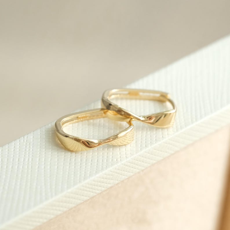 Twist Hoop Earrings