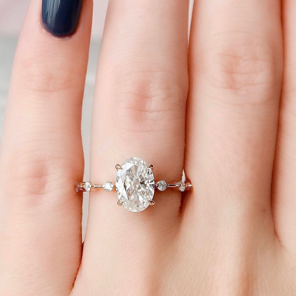 2.0 CT Oval Cut Moissanite Dainty Style Engagement Ring