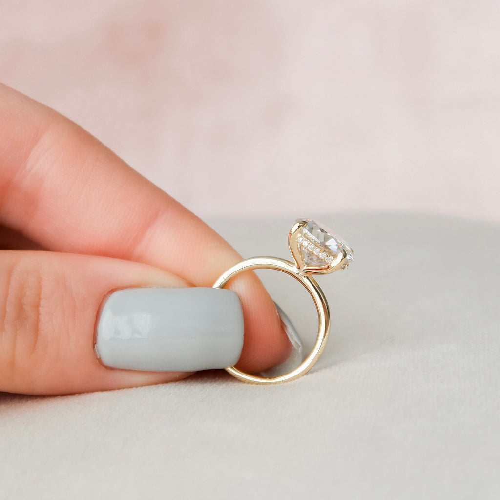 5.0 CT Round Moissanite Solitaire Hidden Halo Setting Engagement Ring