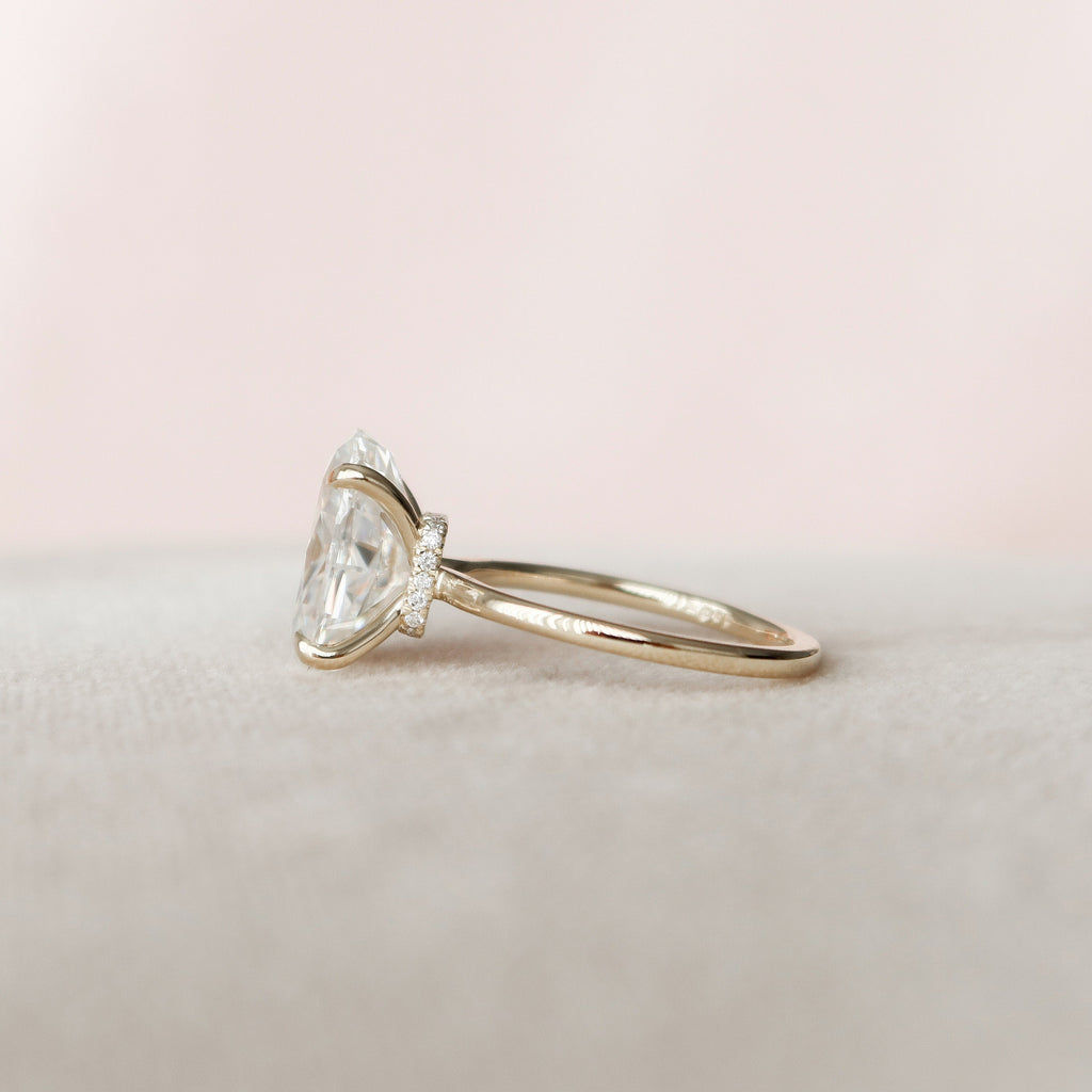 4.0 CT Oval Moissanite Hidden Halo Setting Engagement Ring