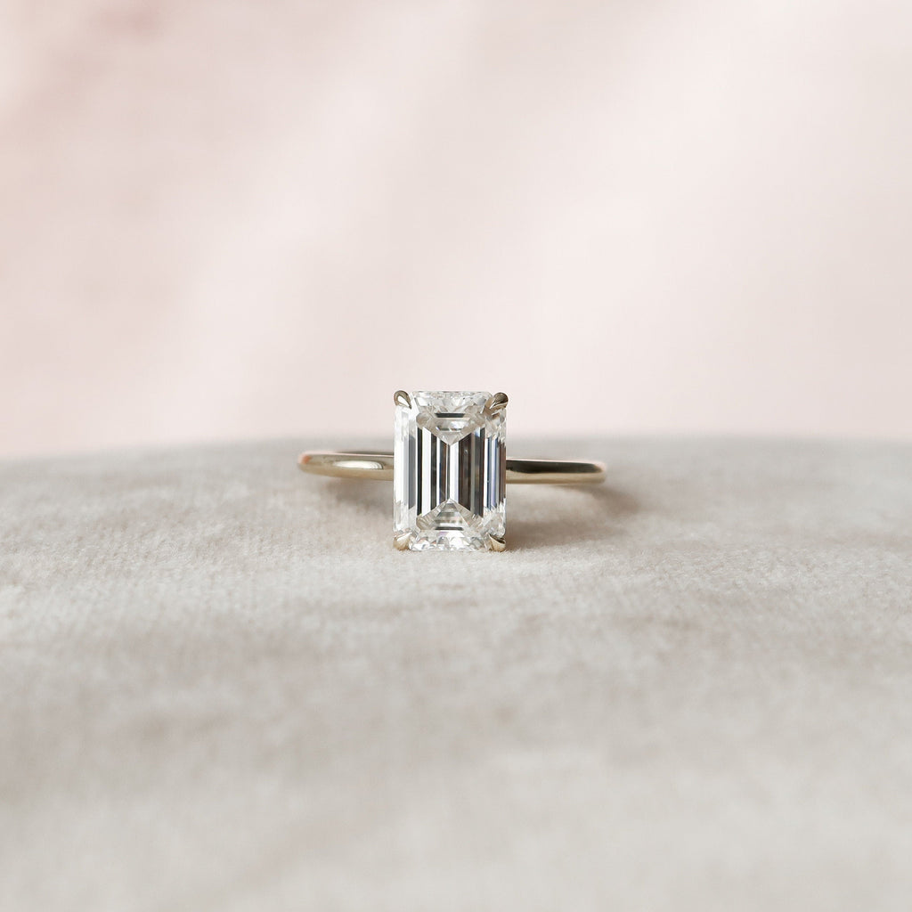 4.0 CT Emerald Moissanite Hidden Halo Setting Engagement Ring