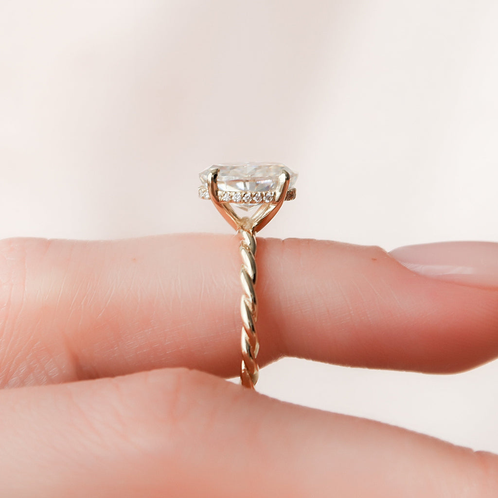 2.0 CT Oval Cut Moissanite Hidden Halo Engagement Ring