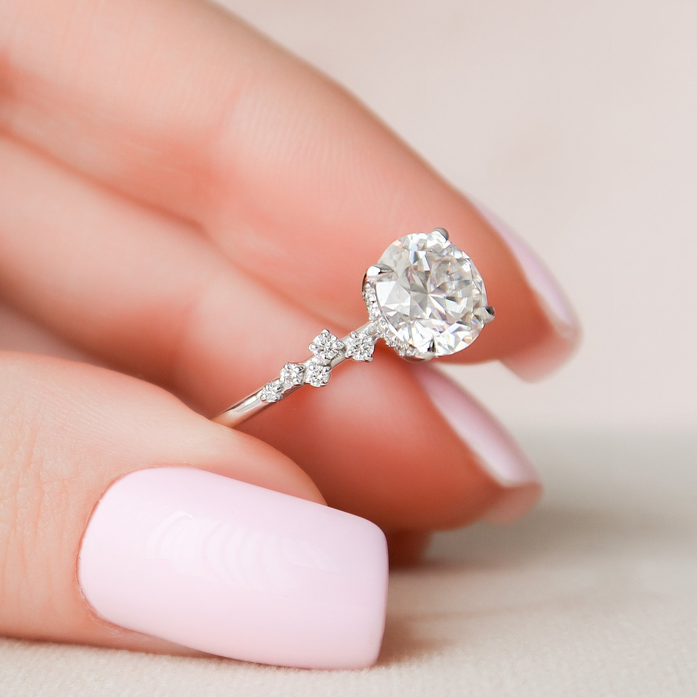 2.0 CT Round Cut Moissanite Cluster & Hidden Halo Engagement Ring