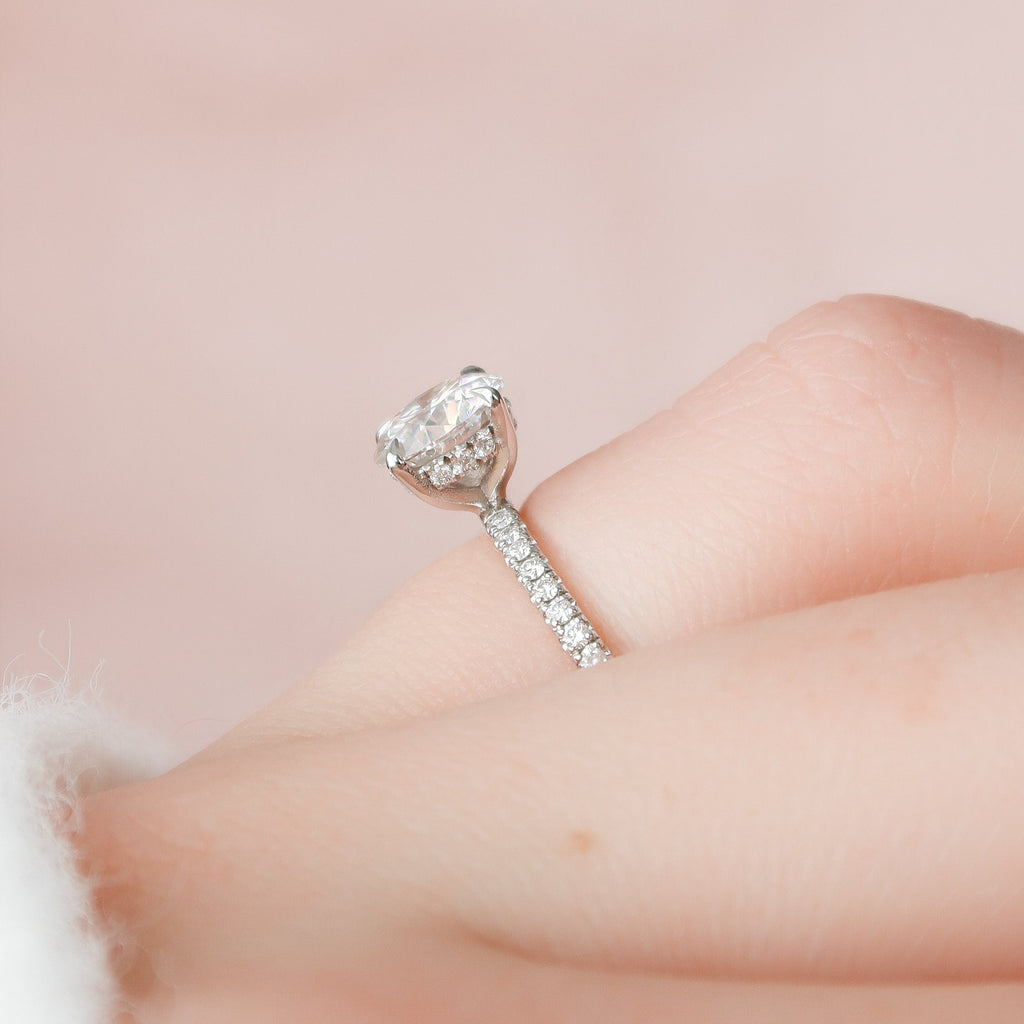1.0 CT Round Cut Pave Style Moissanite Engagement Ring