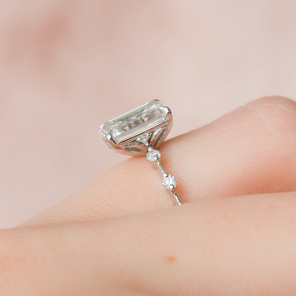 2.50 CT Emerald Moissanite Dainty Style Engagement Ring